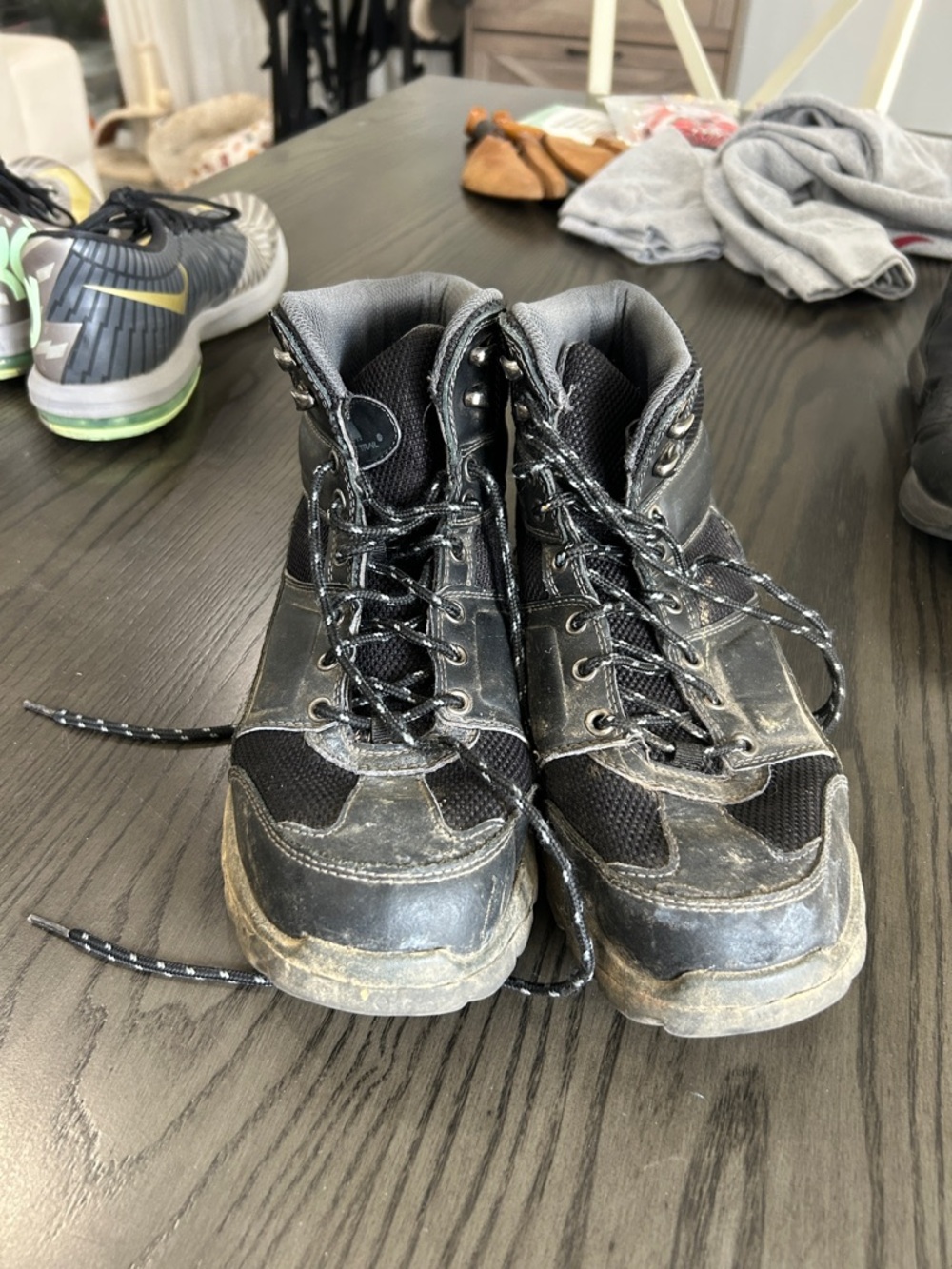 Ozark Trail Black Men's Hiking Boots